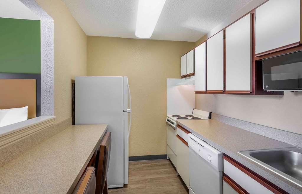 Extended Stay America Suites - Cleveland - Мидлберг-Хайтс Номер фото