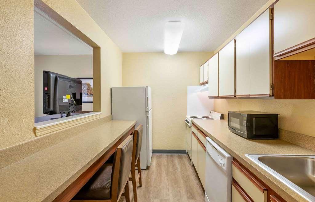 Extended Stay America Suites - Cleveland - Мидлберг-Хайтс Номер фото